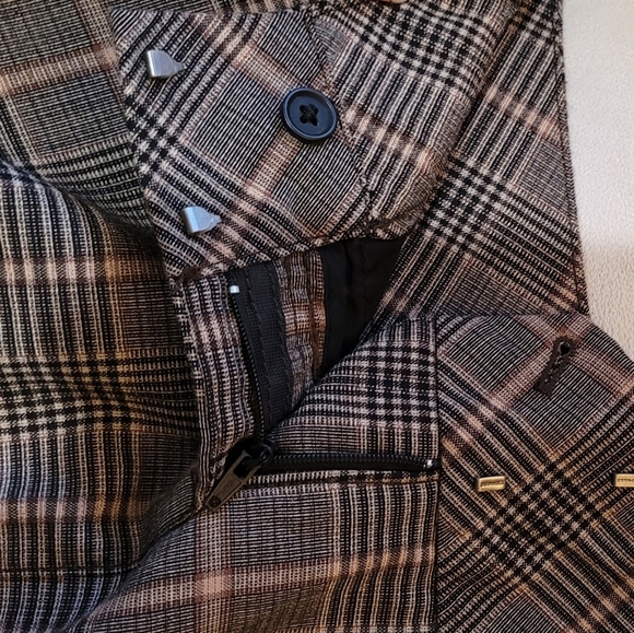 Express Plaid Skirt with Pockets Gray Black Brown - Picture 5 of 7